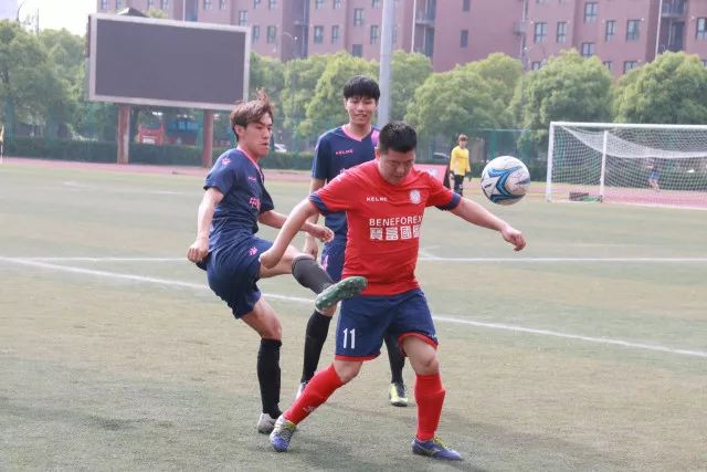 布雷斯特主场迎战昂热，阿若克与图萨尔领衔首发阵容